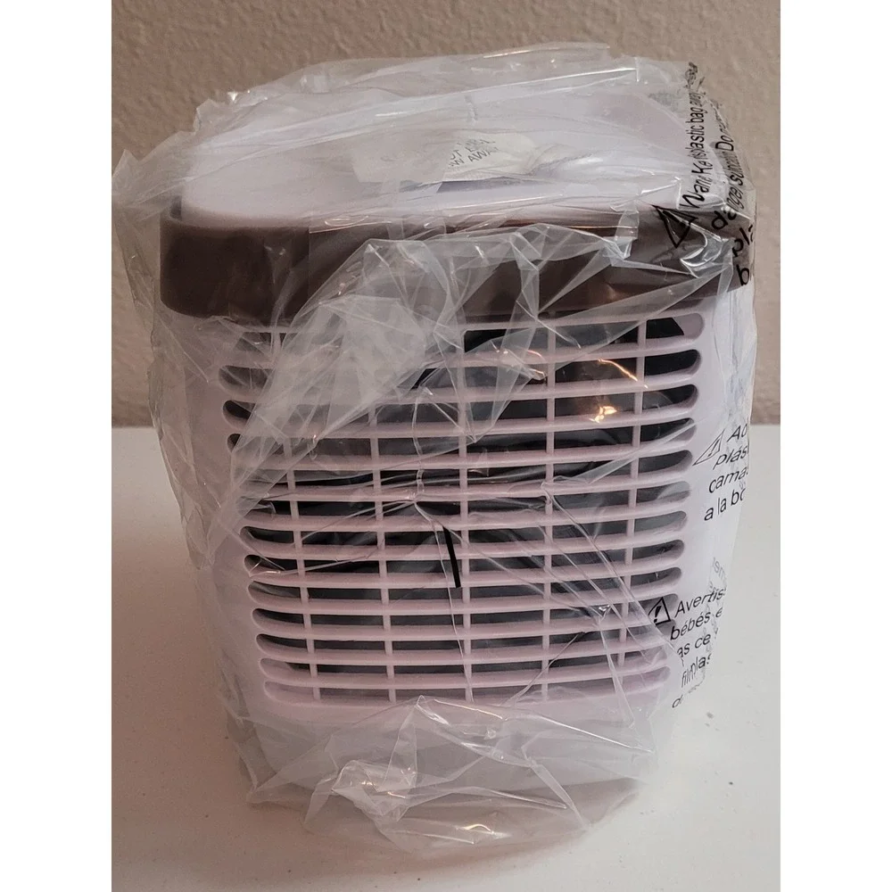 NEW‎ Chillwell Portable Rechargeable AC Includes Ice Boost & Xtra Cooling Pack